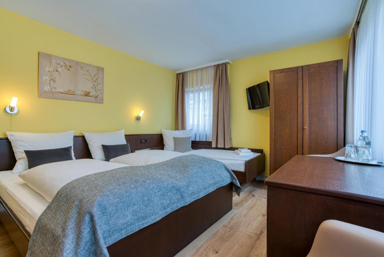 Hotel Wiesbadener Hof Штутгарт Экстерьер фото